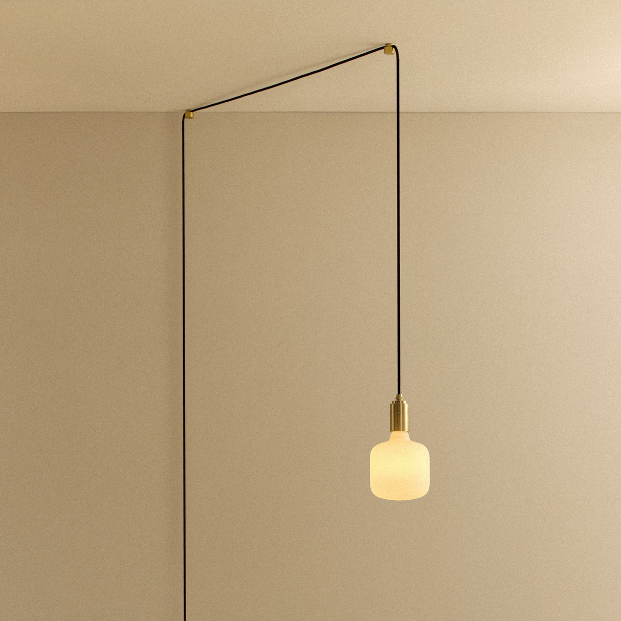 Oblo Plug-In Pendant in Brass