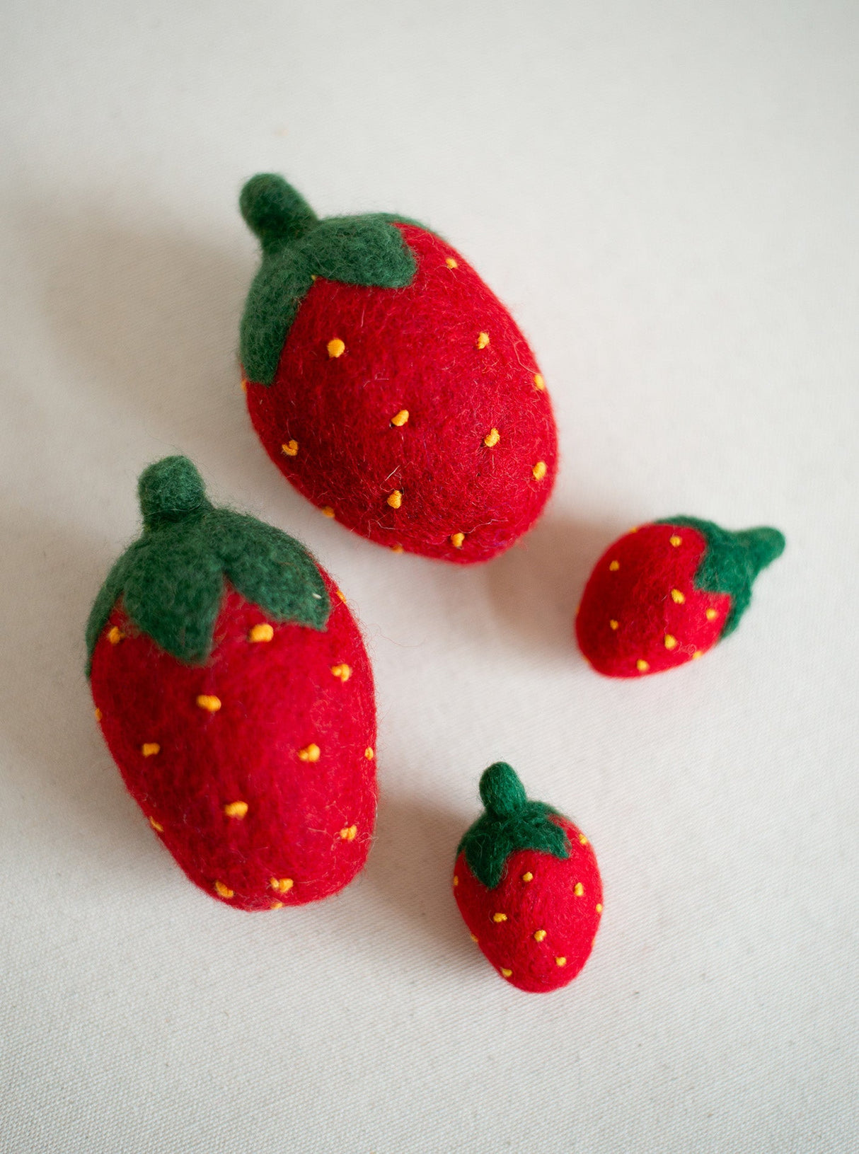 RED STRAWBERRY WOOL DOG TOY