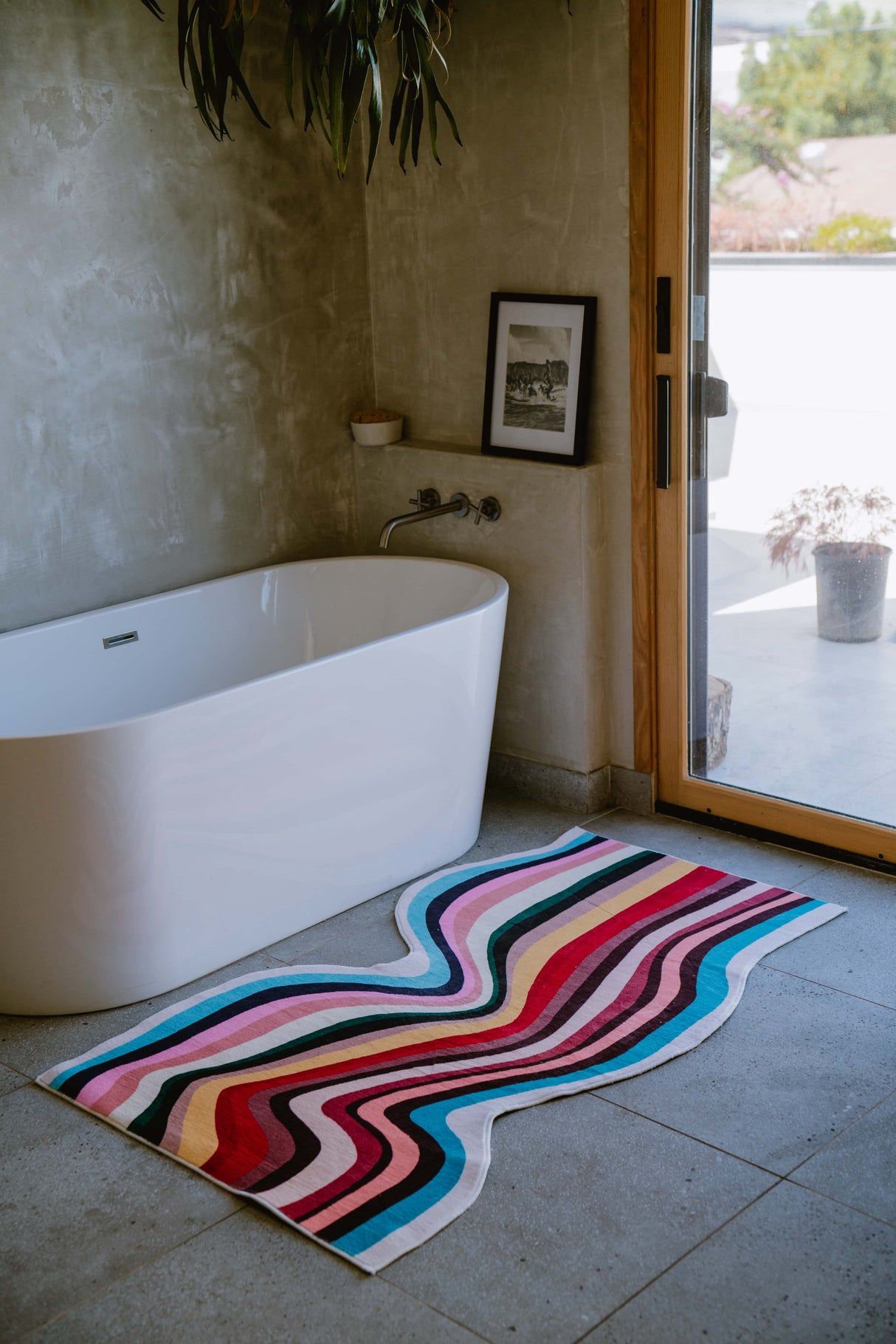 Irregular Shaped Multicolor Contour Runner Rug