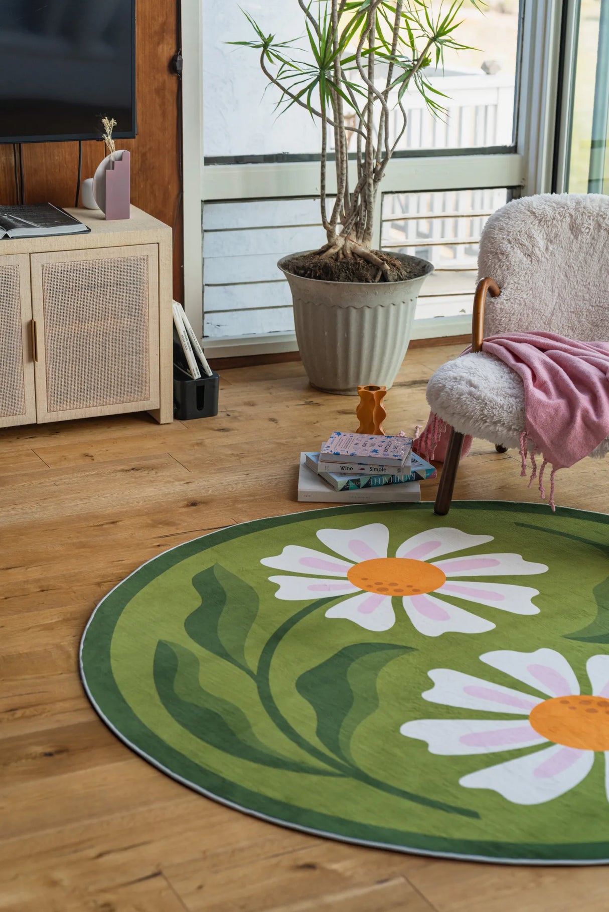 Dual Daisy Round Rug by Jessica Miller