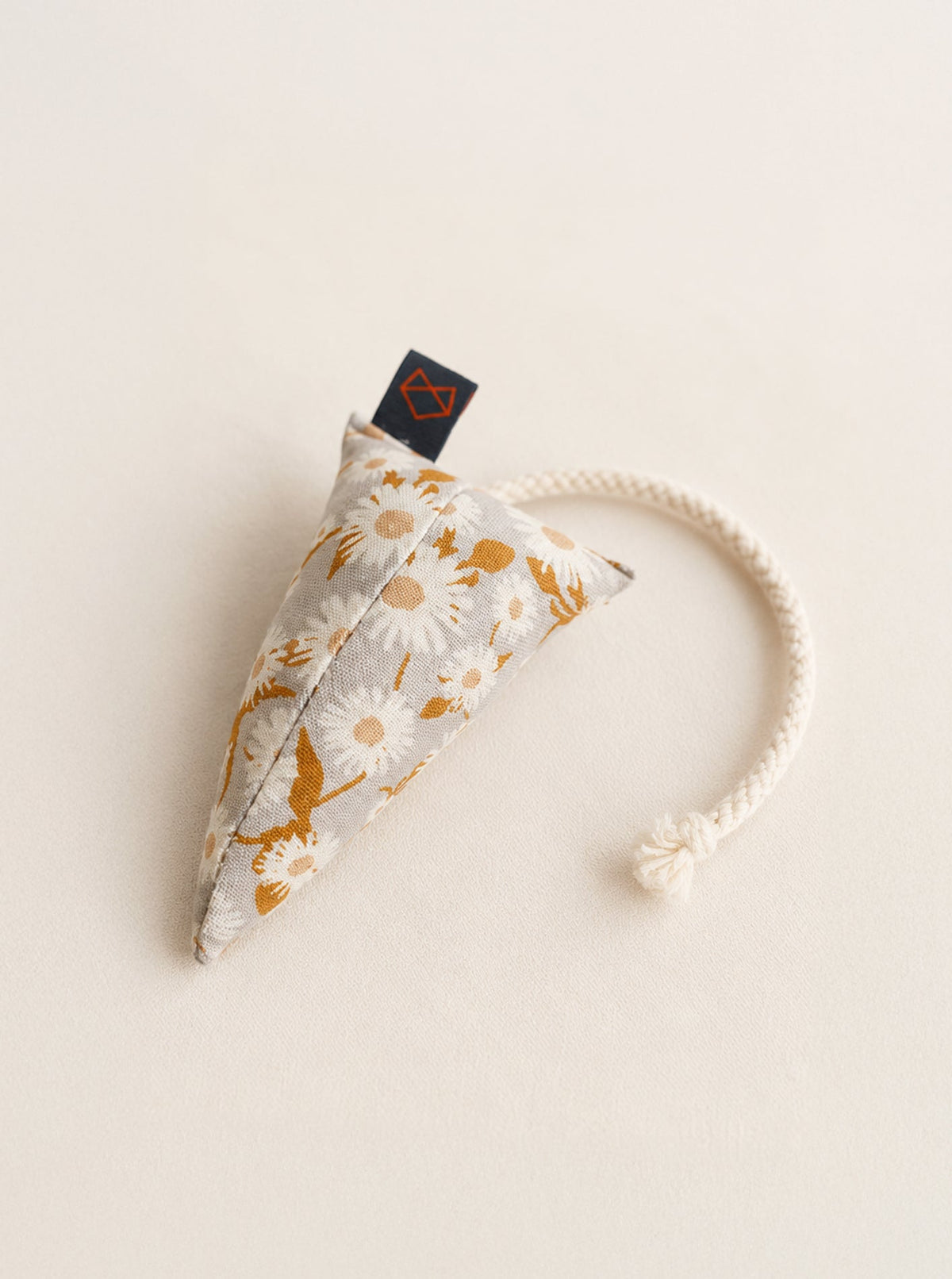 MODERN MOUSE CATNIP TOY - FLORAL