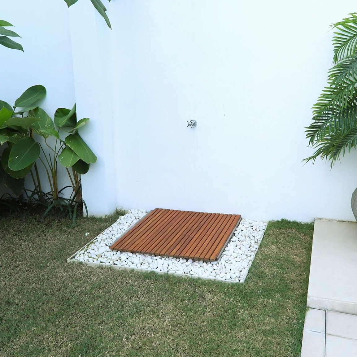 String Mat Sapporo Teak Shower and Bath String Mat with Rubber Footing 30″ x 30 ...
