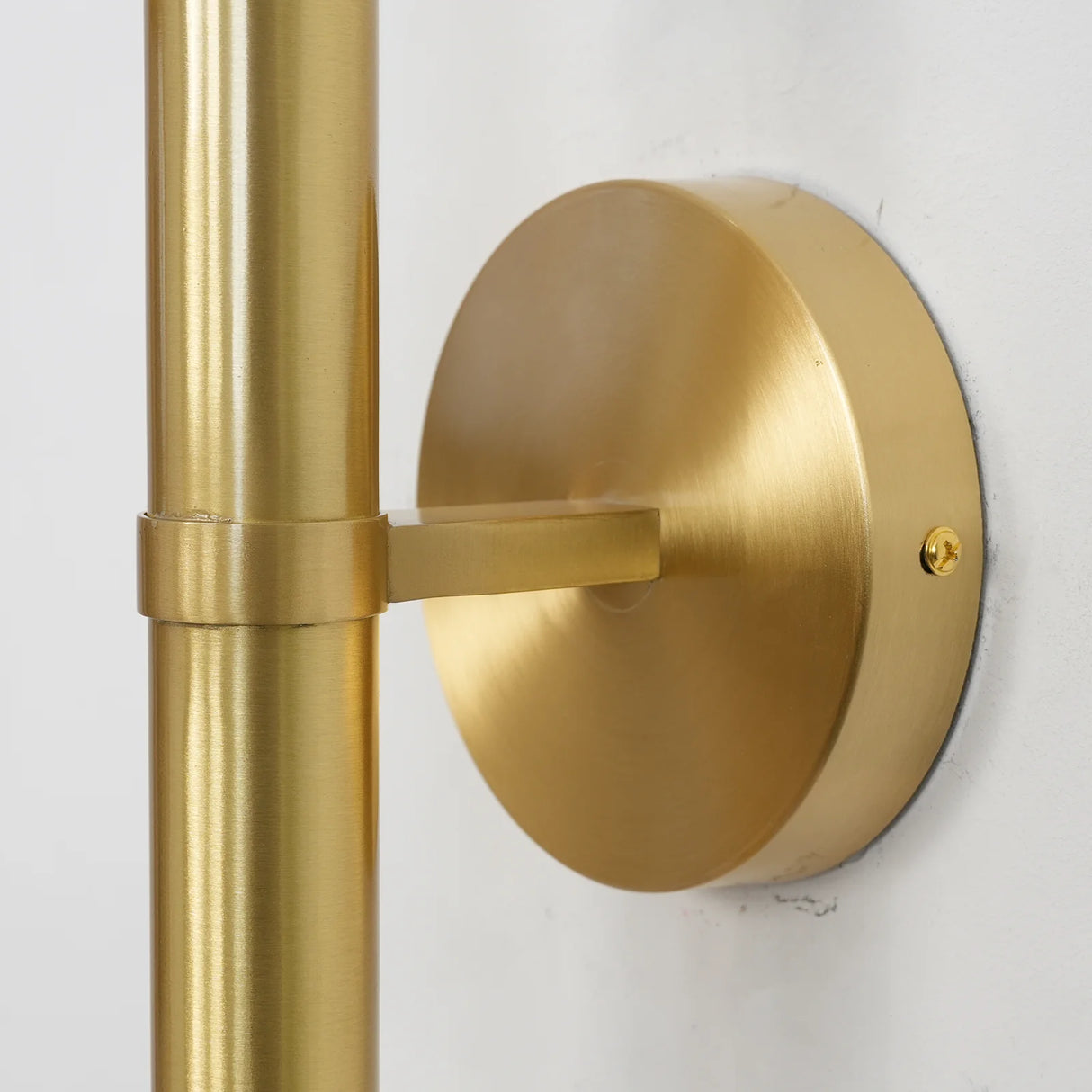 Spinal Tube Crystal Wall Sconce