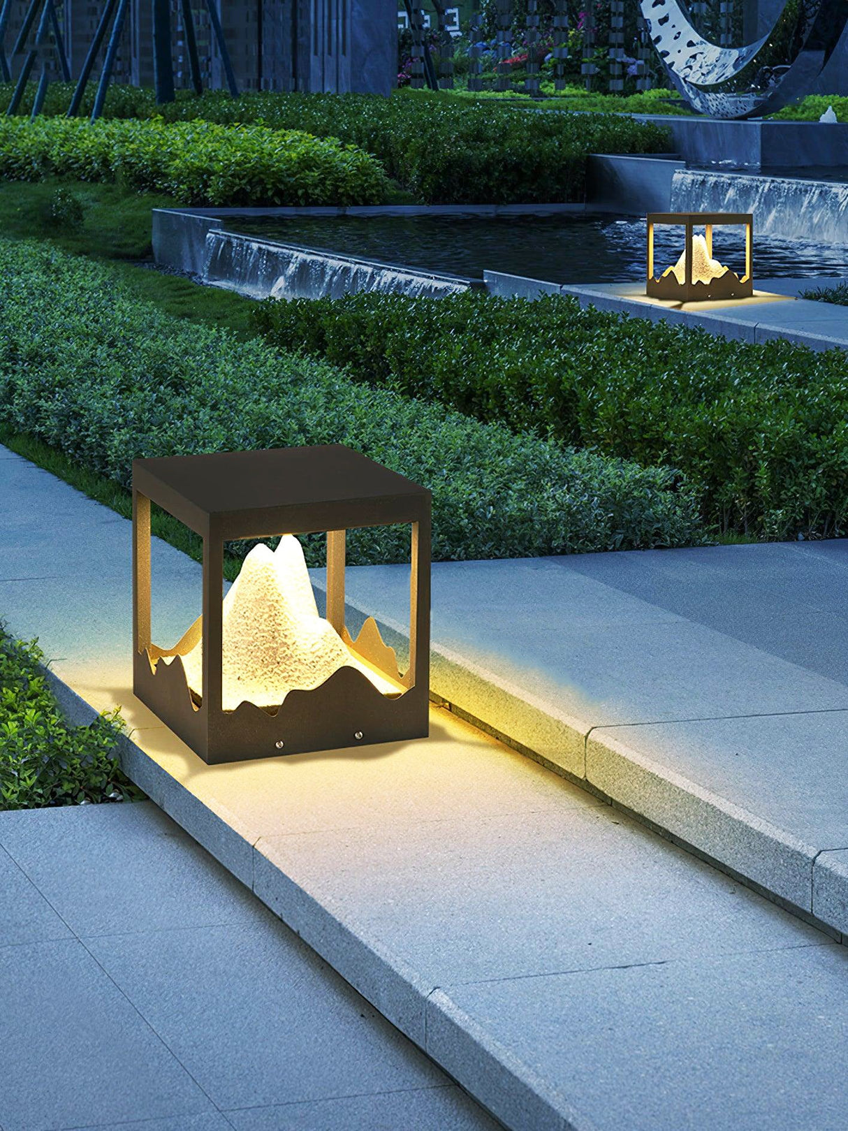 Square Modern Orif Garden Outdoor Light