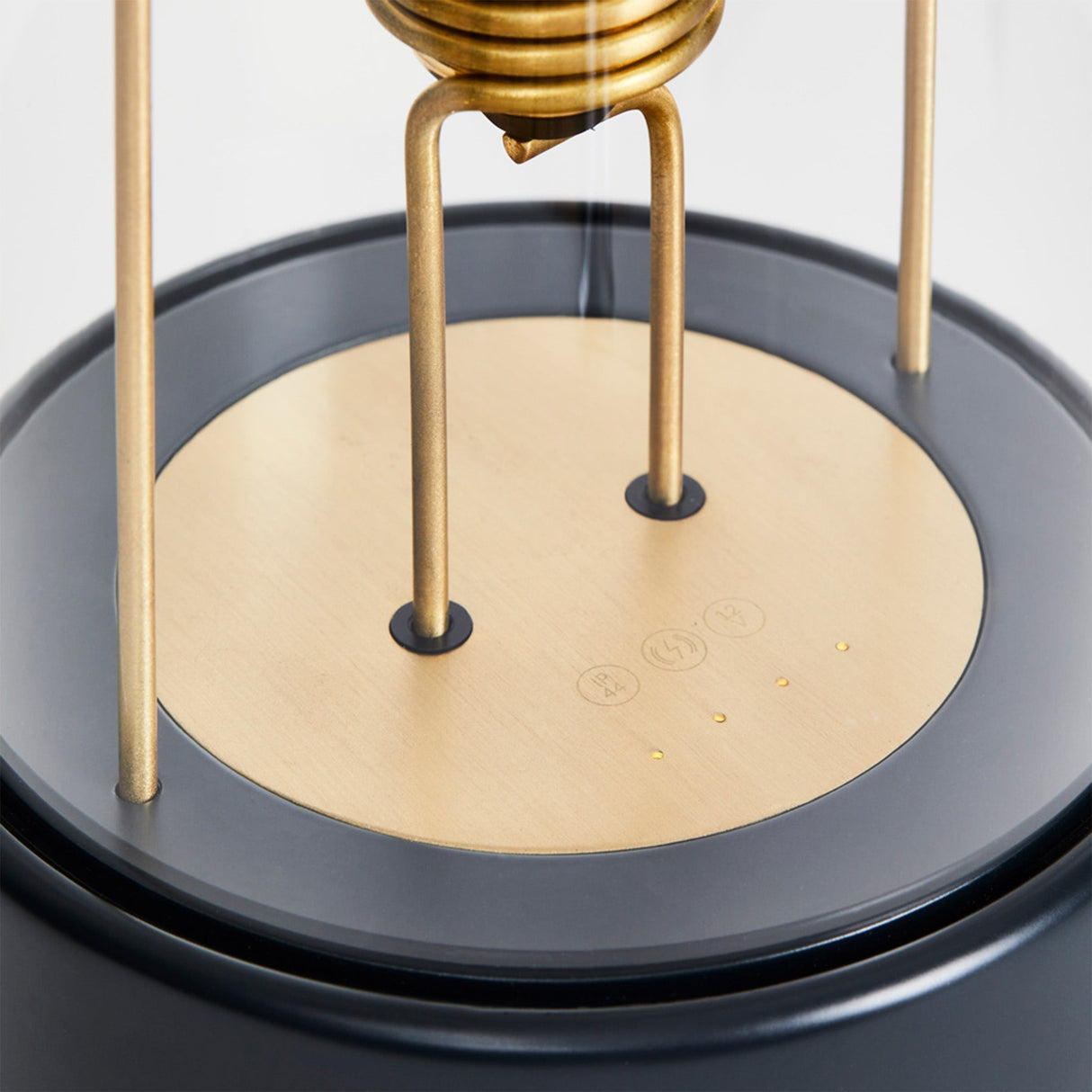 The Muse Portable Lamp in Hackles Black