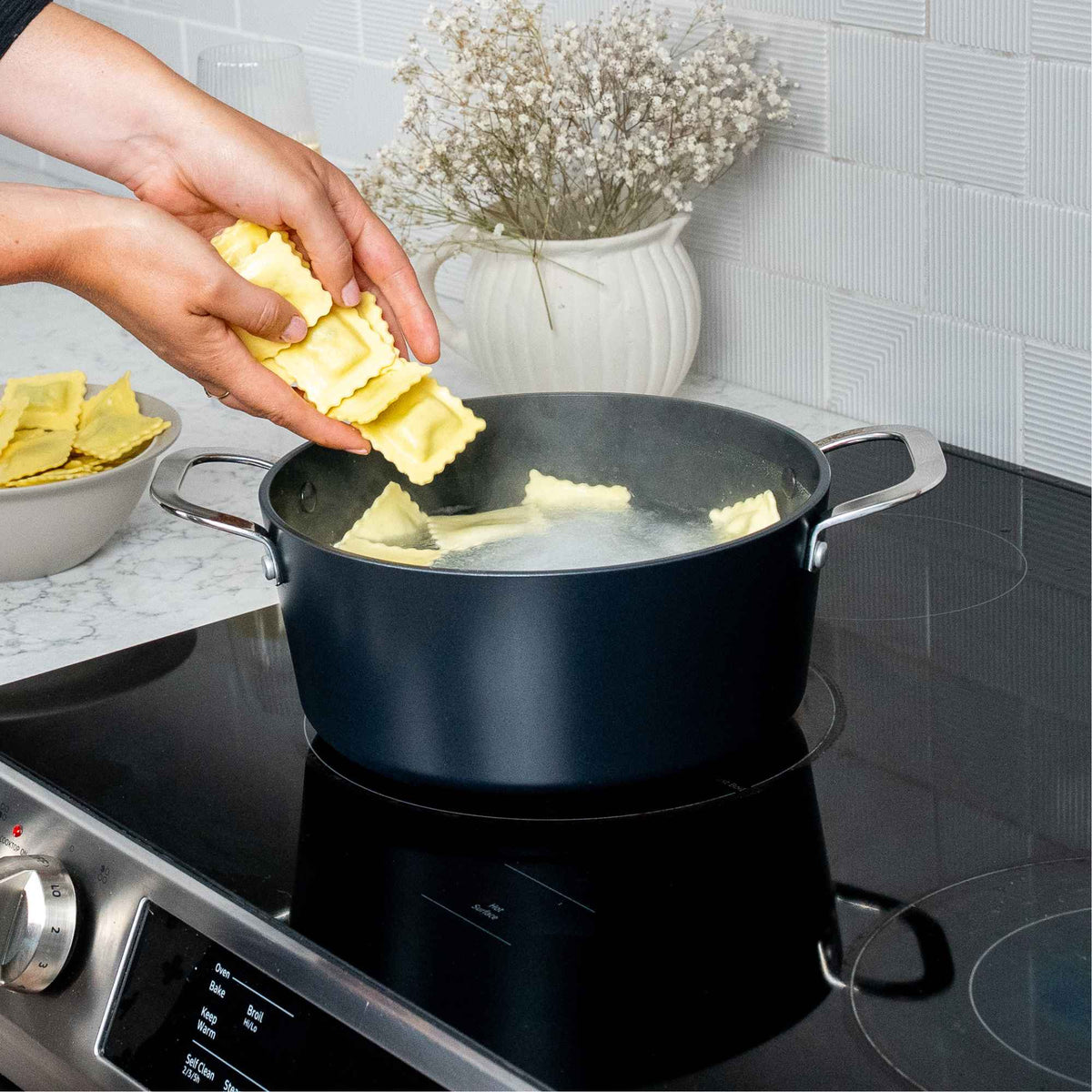 Ceramic Nonstick Stock Pot with Lid, 4.5-Qt