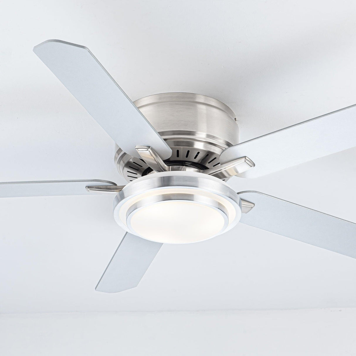 52" Vaczon 5 Blades with LED Light and Remote Control
