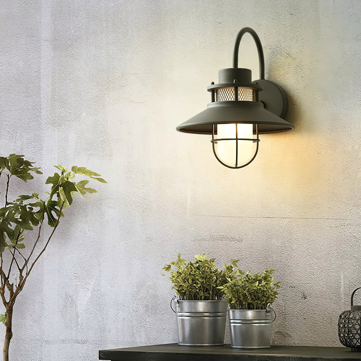 Vintage Felix Outdoor Wall Light