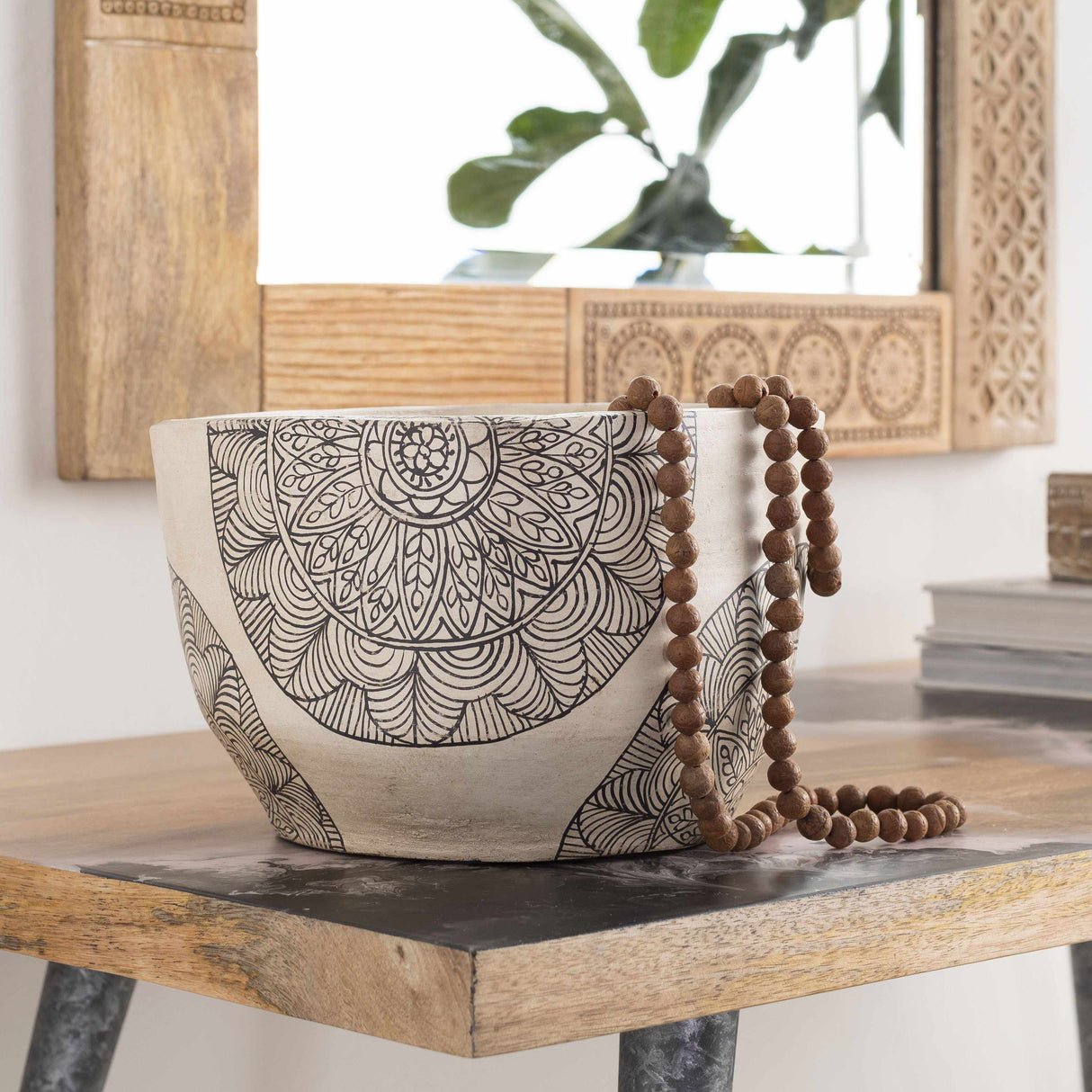 Kula White Planter