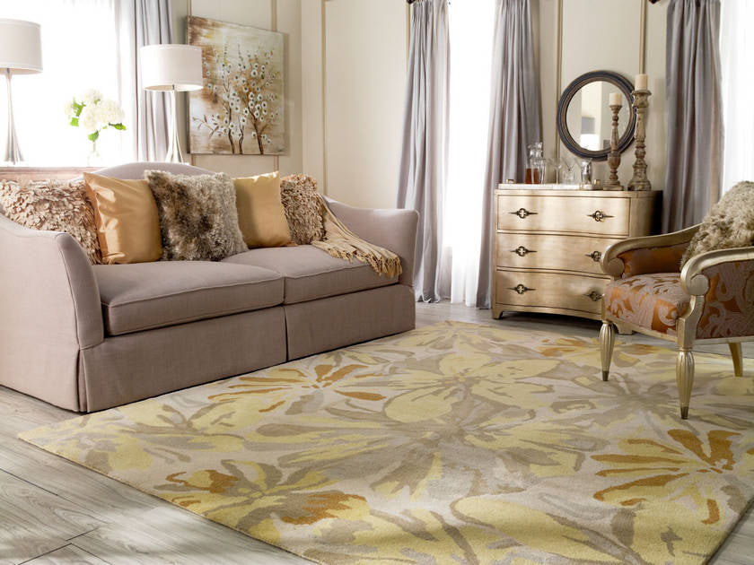 Sochau Beige Throw