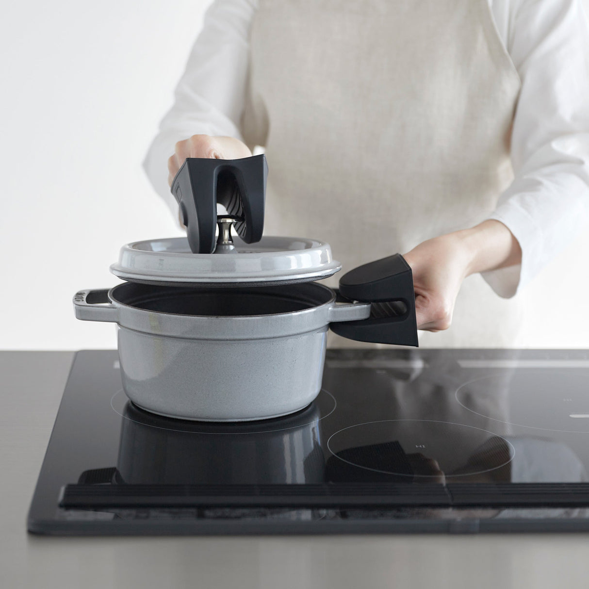 Magnetic Pot Holders - Set of 2 - Silicone