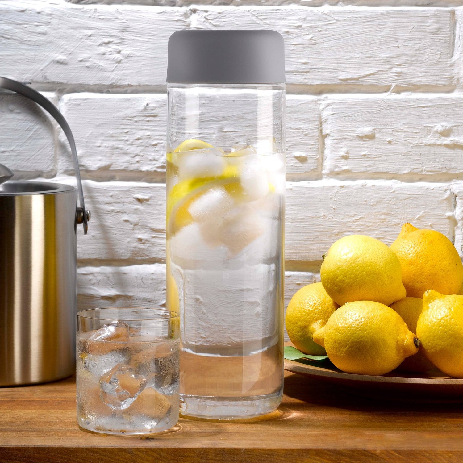 Finesse Jug with Cover