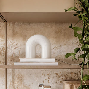 Vuelta Arch Table Lamp