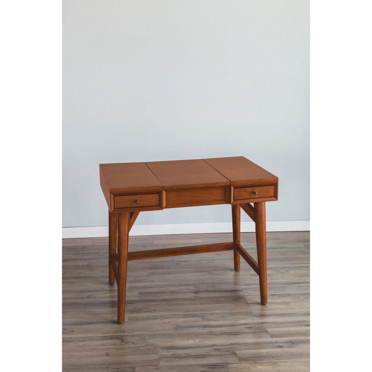 Flynn Bedroom Vanity, Chestnut