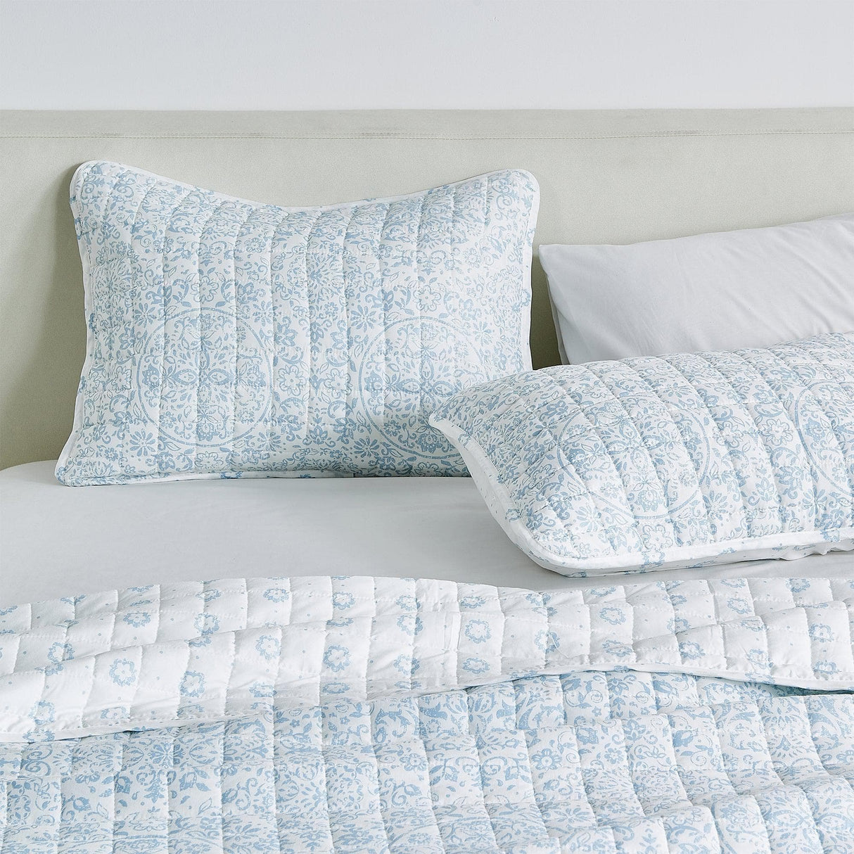 Floral Medallion Printed Microfiber Quilt Set - Kaleigh Collection