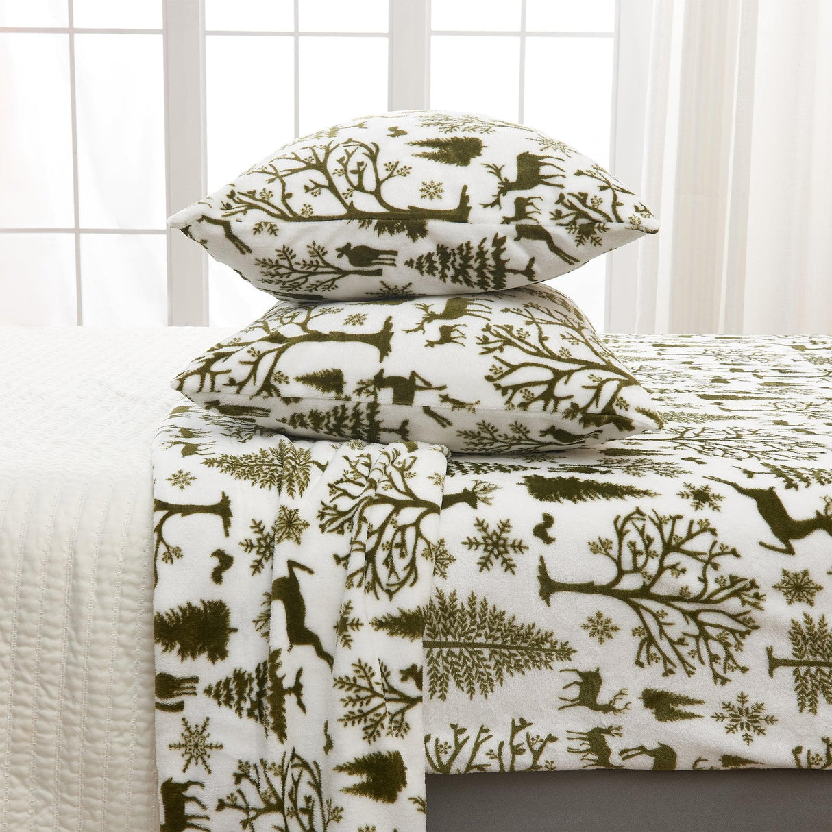 4-Piece Printed Plush Sheet - Velvet Luxe Collection