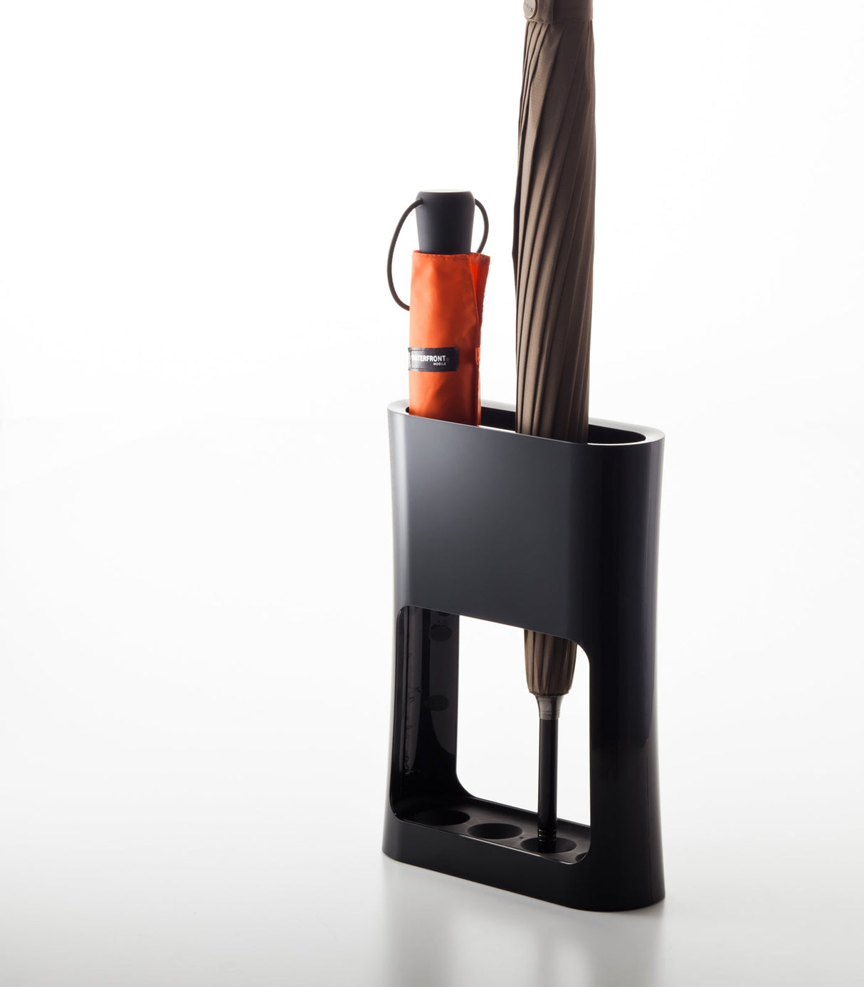 Porte-parapluie compact