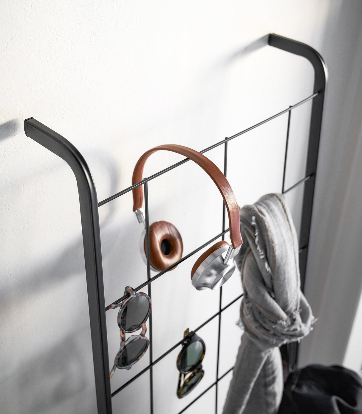 Leaning Ladder with Grid Panel (63" H)  - Steel