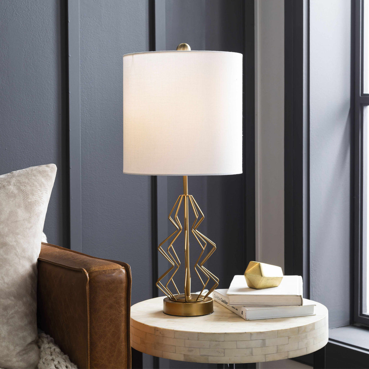 Schlins Modern Table Lamp