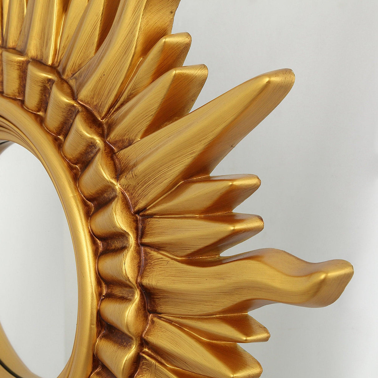 Modern Sunburst Golden Mirror Antiqued Casual Wall Decoration
