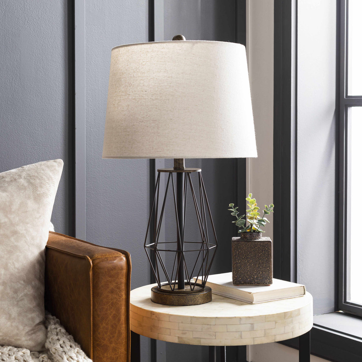 Wilhering Modern Table Lamp