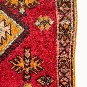 Cris Vintage Moroccan Taznakht Rug | 3'4" x 6'3"