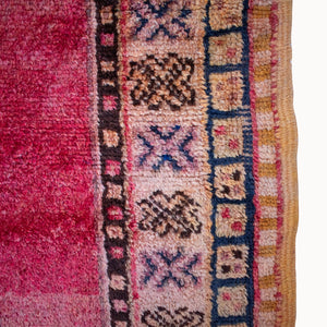 Vintage Moroccan Rug | 3'10" x 7'