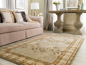 Sochau Beige Throw