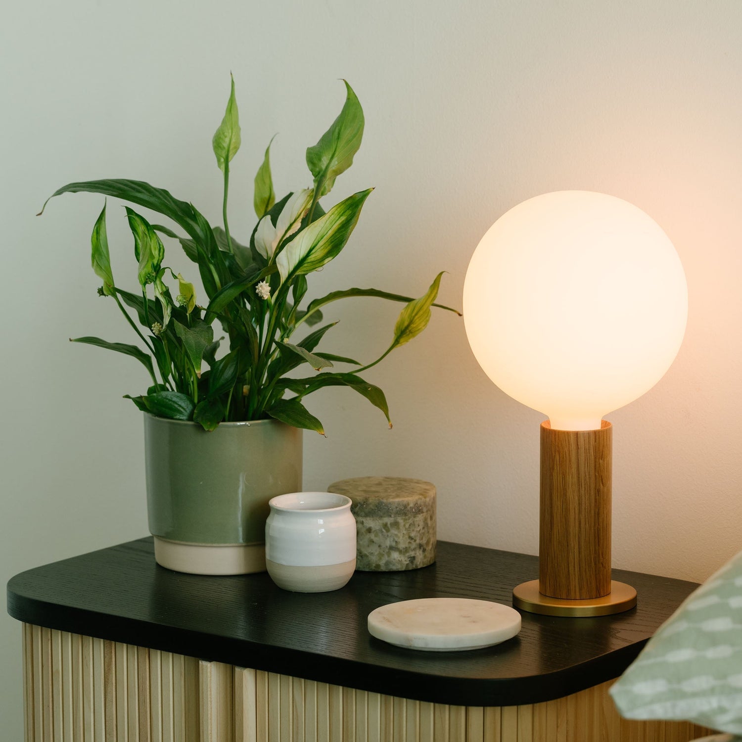 Knuckle Table Lamp + Bulb (Collective)