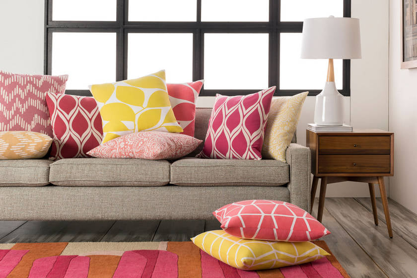 Diffelen Bright Pink Pillow Cover