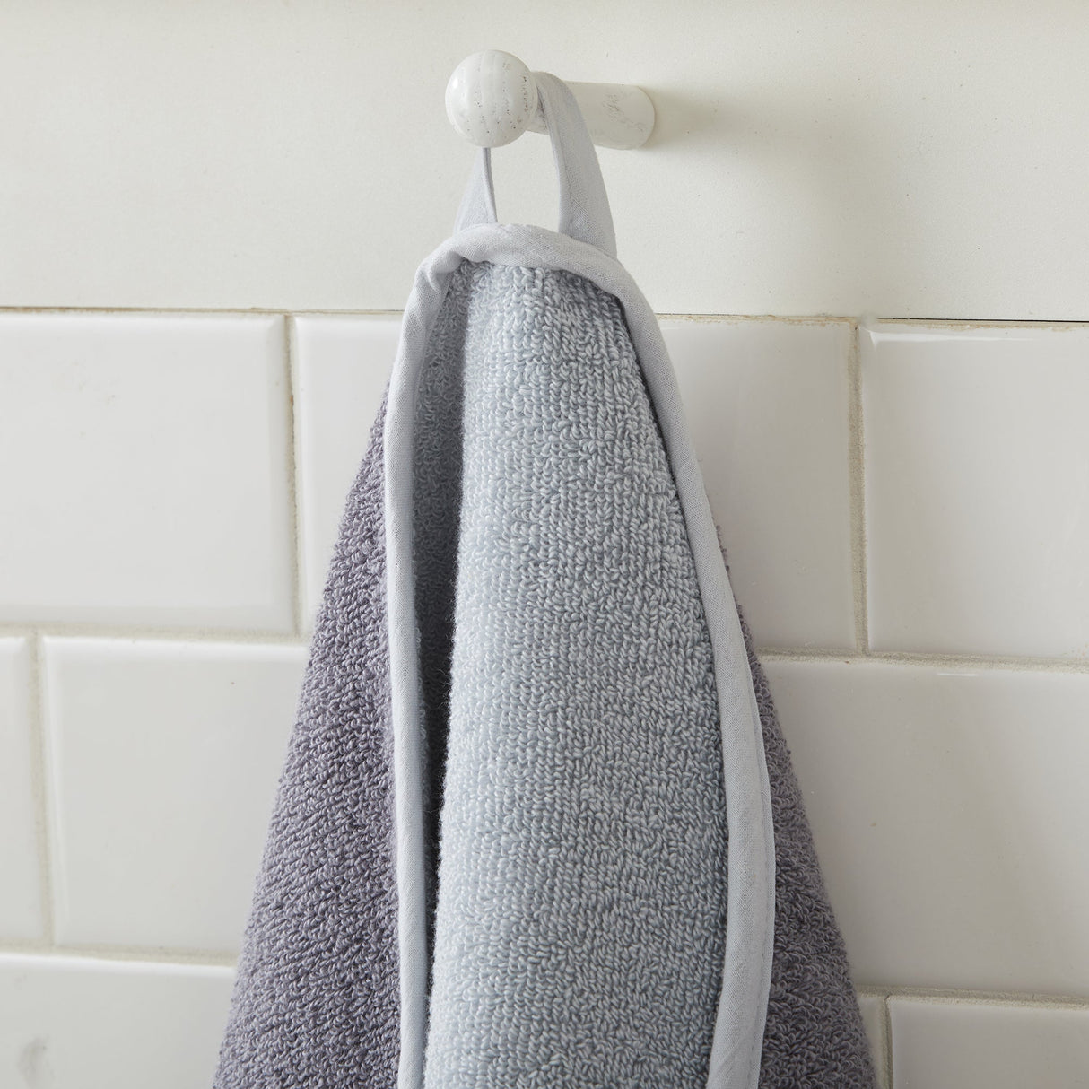 4 Pack Two-Toned Hand Towel - Vanessa Collection
