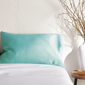 Cooling Bamboo Pillowcase – Breathable, Hypoallergenic & Moisture-Wicking Comfort