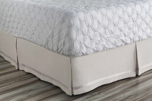 Garesnica Light Gray Bedding