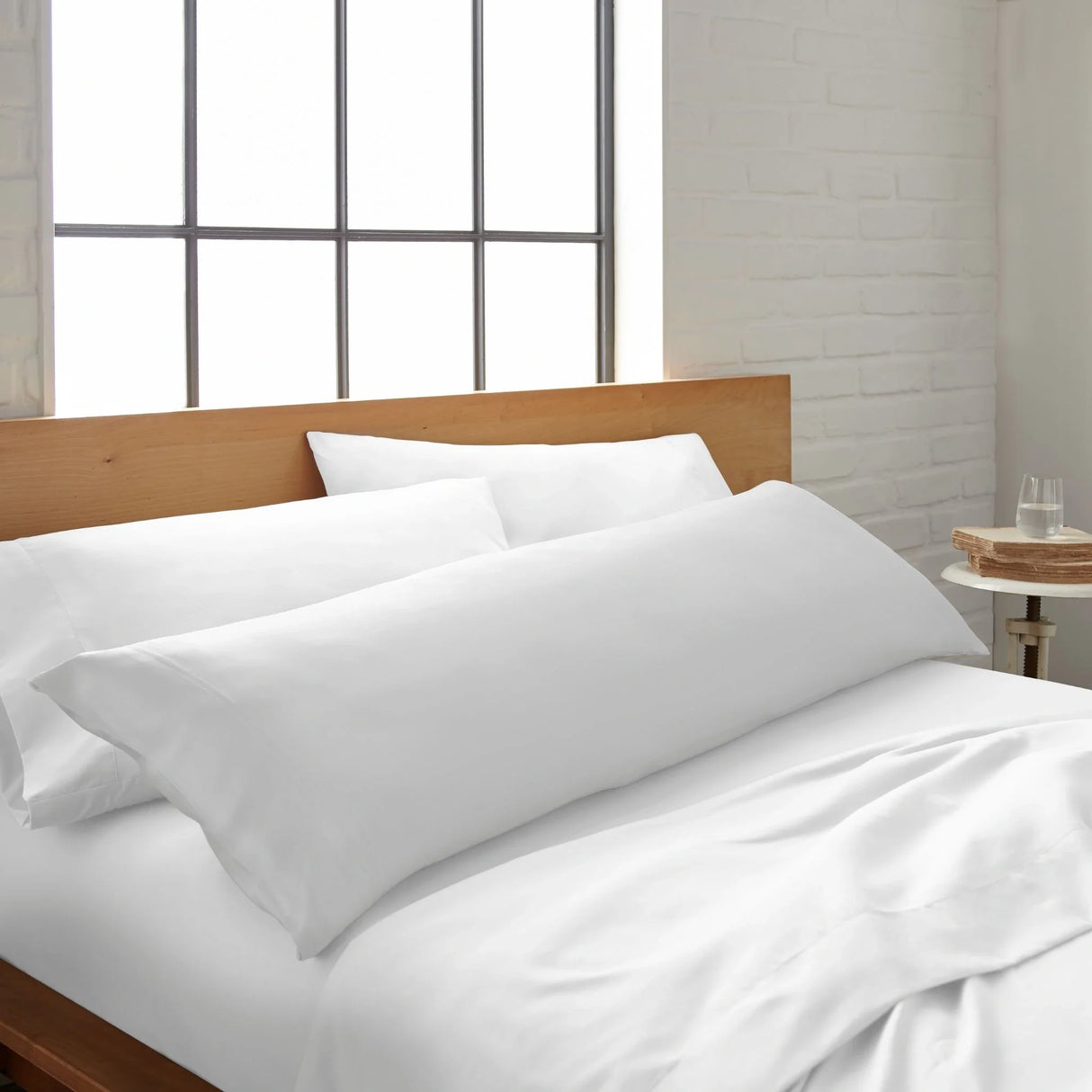 Cooling Bamboo Pillowcase – Breathable, Hypoallergenic & Moisture-Wicking Comfort
