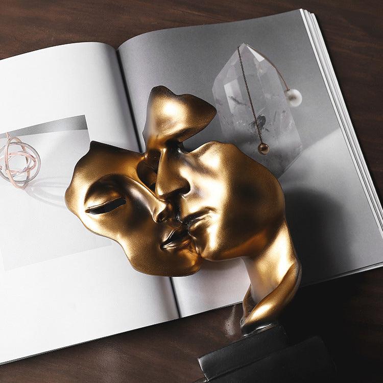 Kissing Sculpture | Sage & Sill