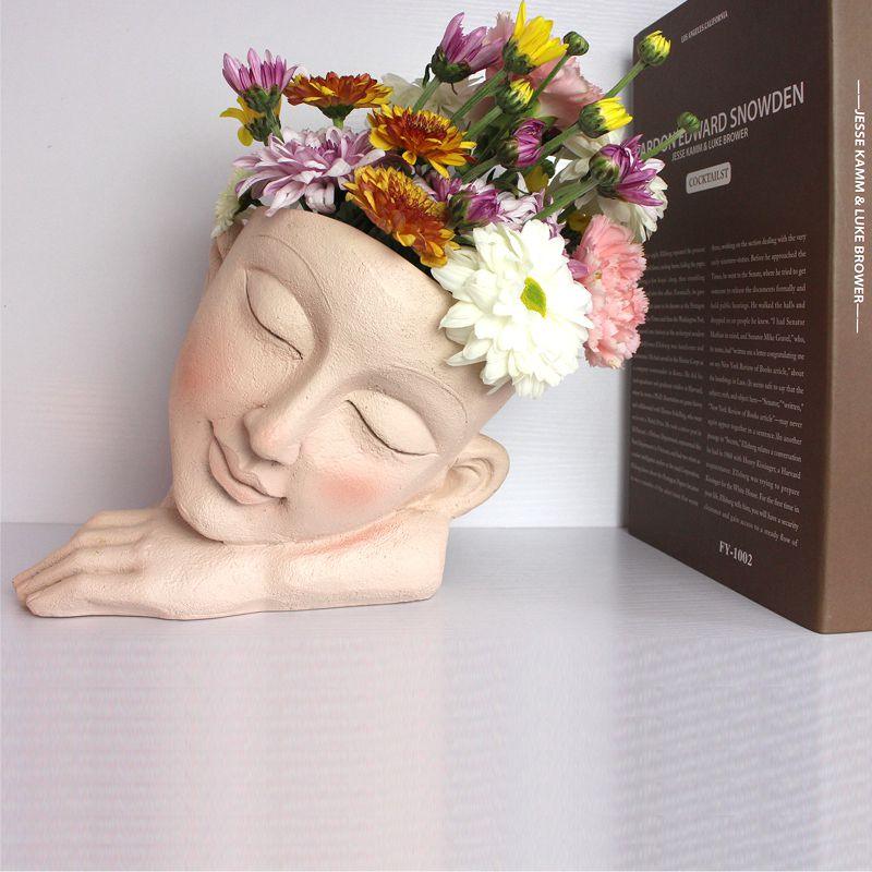 Hera Sleeping Face Planter | Sage & Sill