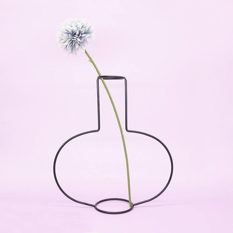 Minimal Iron Line Vase Holder C | Sage & Sill