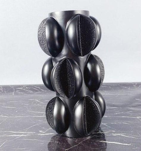 Abby Abstract Petal Vases Black / Medium | Sage & Sill