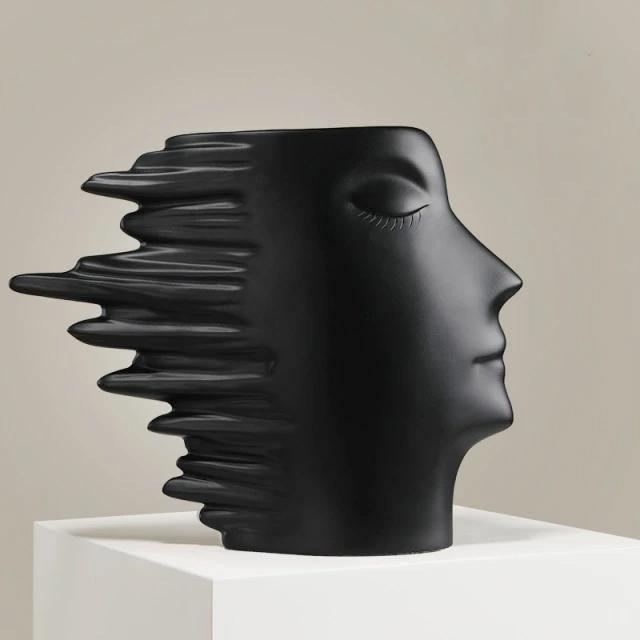 Faces in the Wind Vase Black | Sage & Sill