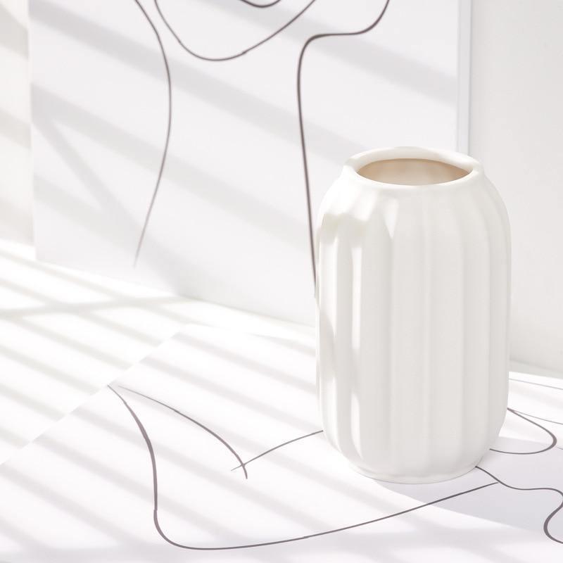 Swirl Textured Ceramic Flower Vase Medium Vase | Sage & Sill
