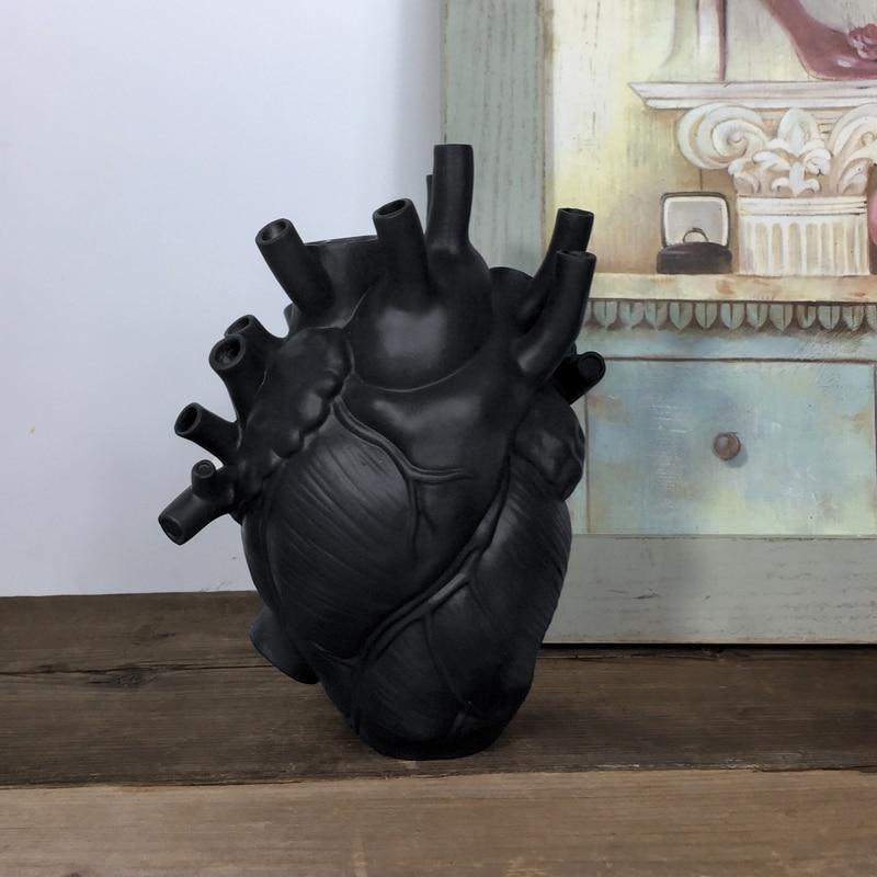 Anatomical Heart Ceramic Vase Black / Small | Sage & Sill